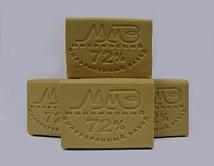 Мыло (все вместе), хозяйственное, 200 гр. арт МКХ0721
Изготавливается из натуральных растительных жиров прямым методом без добавления отдушек и красителей, содержит 72% основного вещества и является продуктом экологически чистым 1 категории. 
Выпускается 